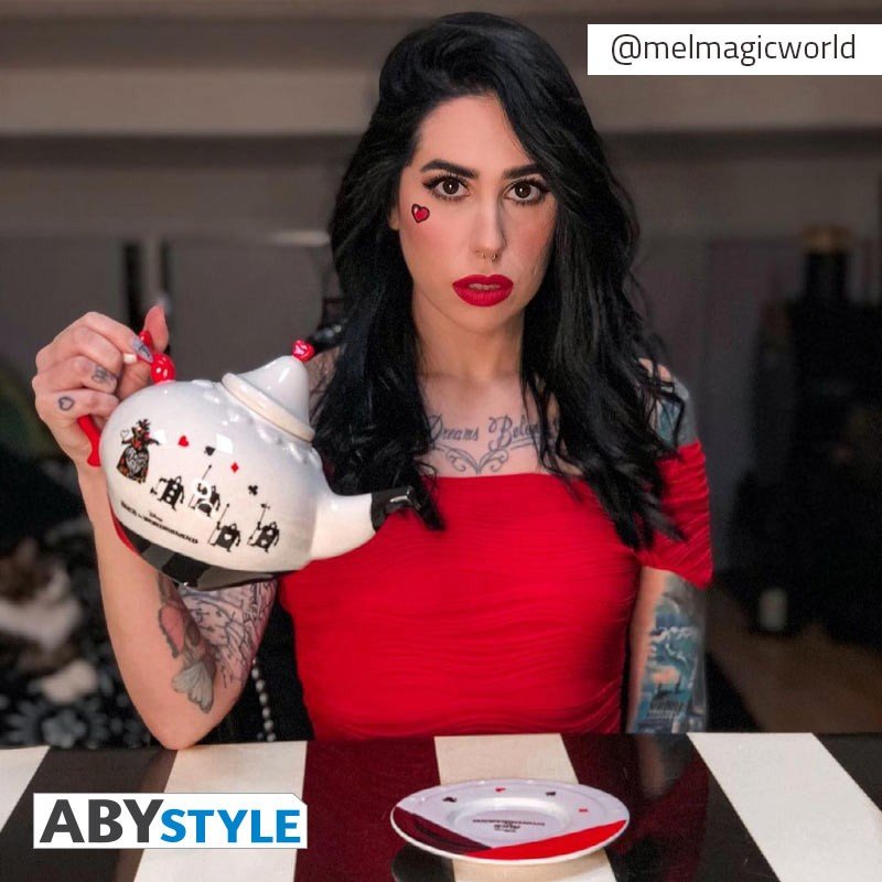 DISNEY - Teapot - Alice in Wonderland - Queen of Hearts - Inspire Newquay