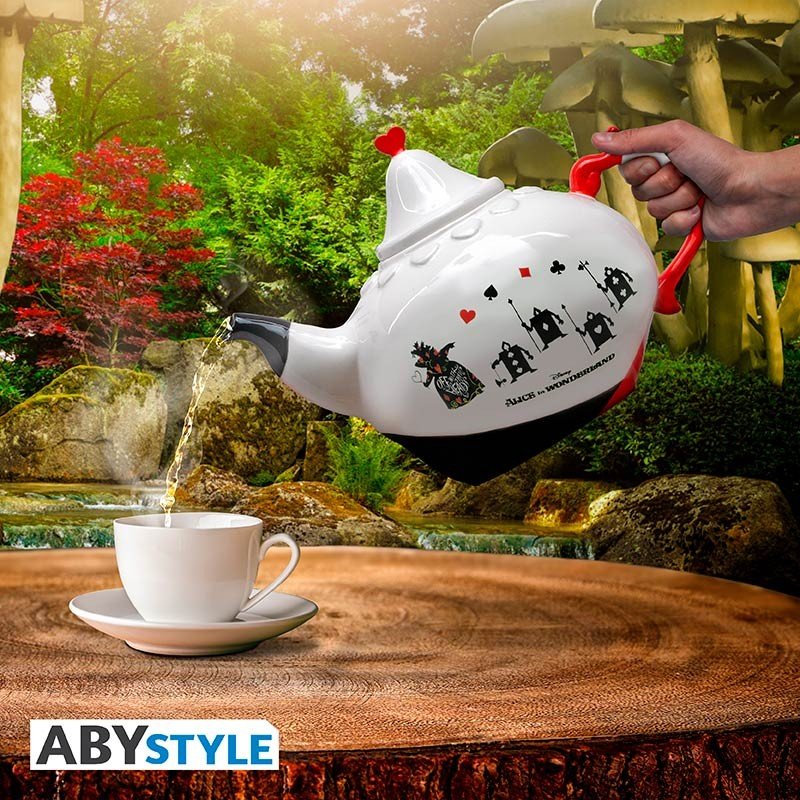 DISNEY - Teapot - Alice in Wonderland - Queen of Hearts - Inspire Newquay